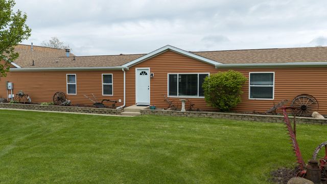 141 W 900 N, Chesterton, IN 46304