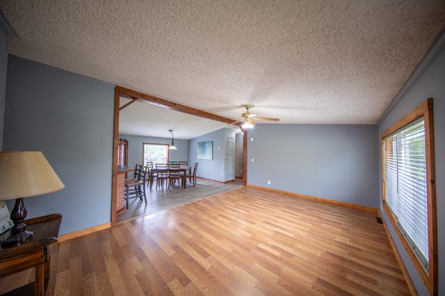 141 W 900 N, Chesterton, IN 46304