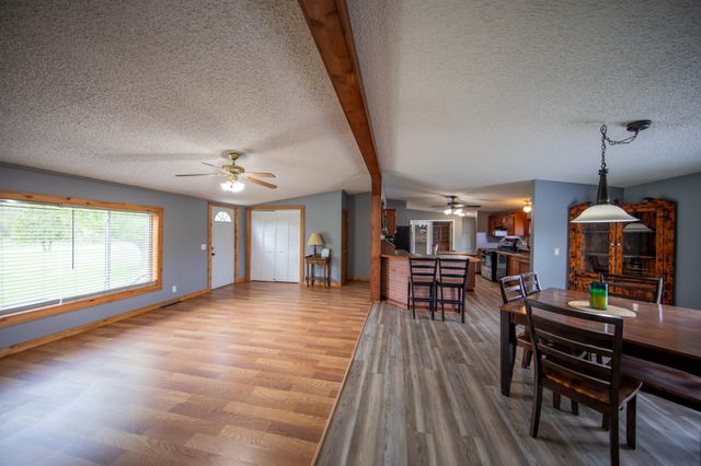 141 W 900 N, Chesterton, IN 46304
