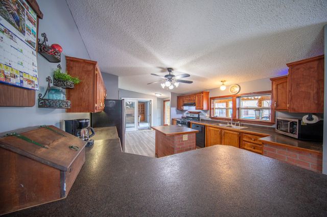 141 W 900 N, Chesterton, IN 46304