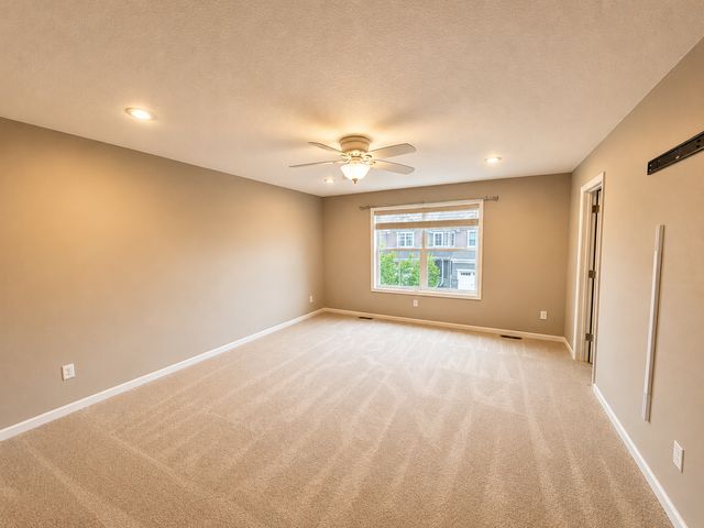 4364 Corn Silk Lane, Woodbury, MN 55129
