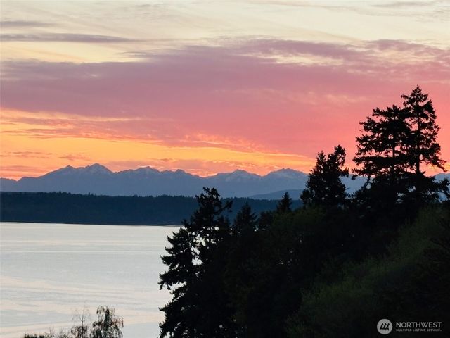 1401 SW 137th Street, Burien, WA 98166