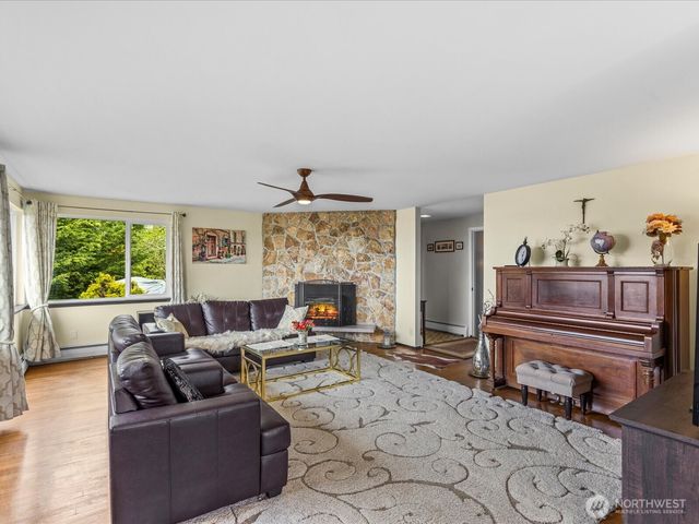 1401 SW 137th Street, Burien, WA 98166