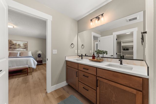 14025 E Sanson Ave, Spokane Valley, WA 99216