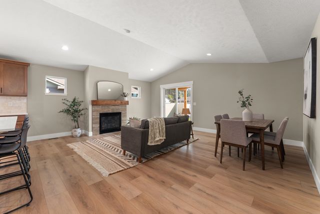 14025 E Sanson Ave, Spokane Valley, WA 99216