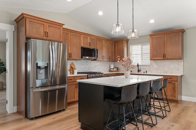 14025 E Sanson Ave, Spokane Valley, WA 99216
