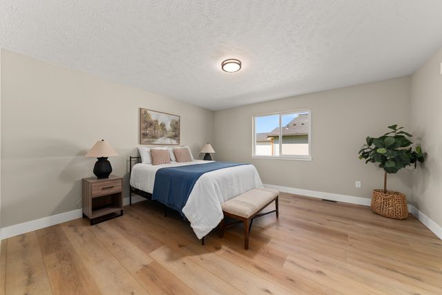 14025 E Sanson Ave, Spokane Valley, WA 99216