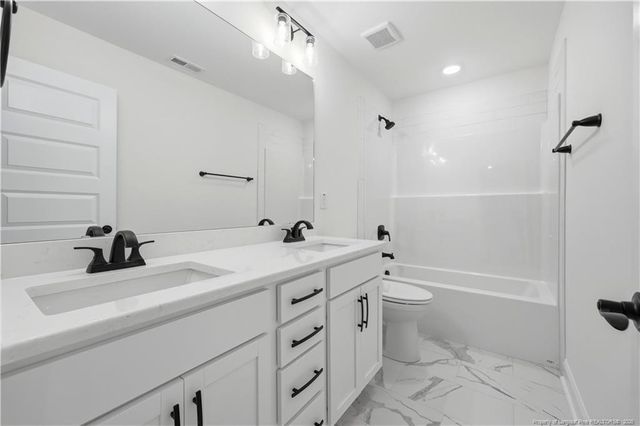 224 Telluride Court, Aberdeen, NC 28315