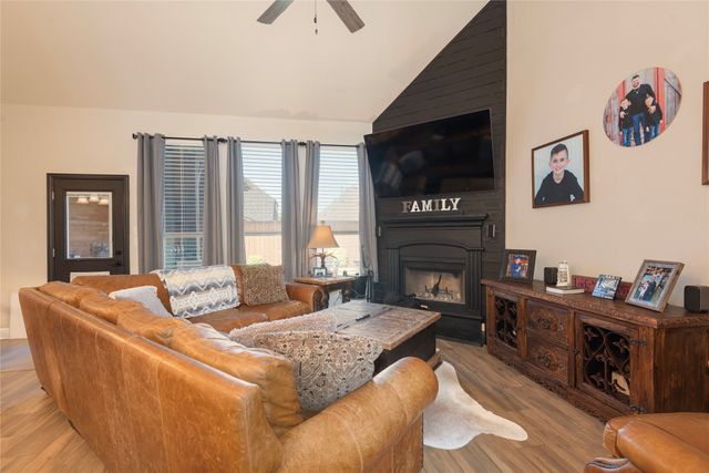 4305 Milrany Lane, Melissa, TX 75454