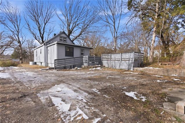 641 S Arlington Avenue, Independence, MO 64053