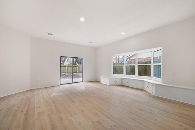 3835 Green Crest Drive, Houston, TX 77082