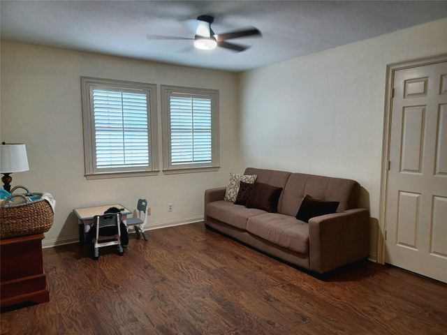 3611 Soft Wind Court, Grapevine, TX 76051