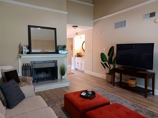 3611 Soft Wind Court, Grapevine, TX 76051