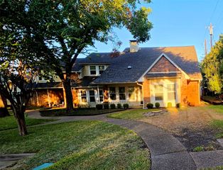 3611 Soft Wind Court, Grapevine, TX 76051
