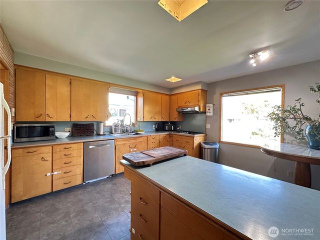 12648 Markwood Road, Burlington, WA 98233