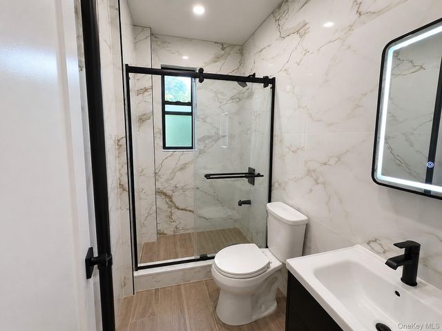 83-52 Talbot Street 2G, Kew Gardens, NY 11415