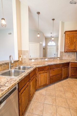 6009 SANDY HILL BOULEVARD, Wichita Falls, TX 76310