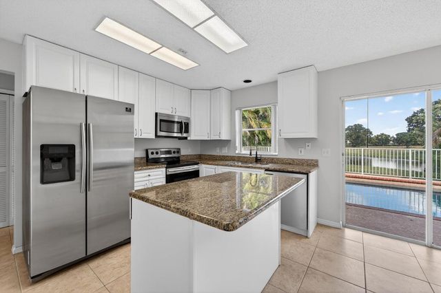 2698 Linkside Drive, Wellington, FL 33414