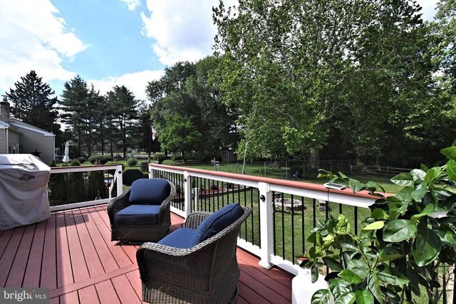 703 W COUNTY LINE RD, Warminster, PA 18974