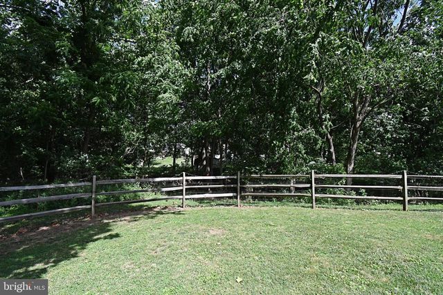 703 W COUNTY LINE RD, Warminster, PA 18974