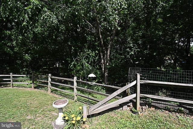 703 W COUNTY LINE RD, Warminster, PA 18974