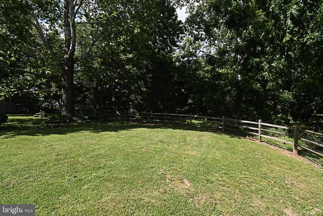 703 W COUNTY LINE RD, Warminster, PA 18974