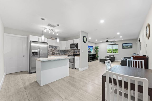 1633 SW 30th Avenue, Fort Lauderdale, FL 33312