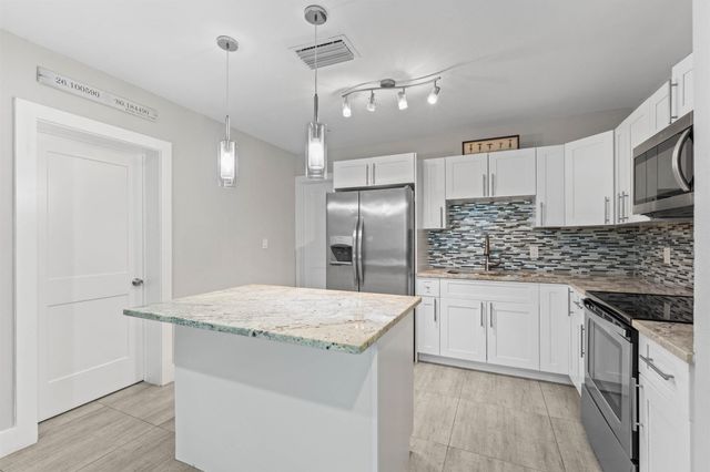 1633 SW 30th Avenue, Fort Lauderdale, FL 33312