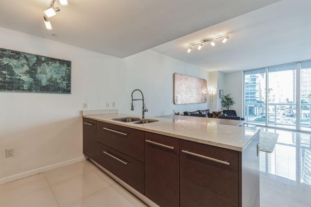 475 BRICKELL Avenue 512, Miami, FL 33131
