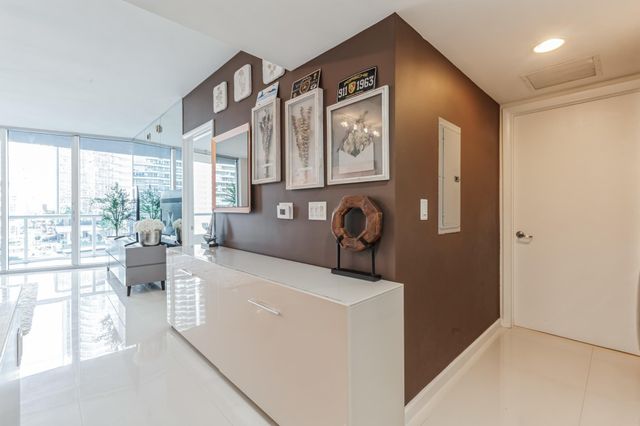 475 BRICKELL Avenue 512, Miami, FL 33131
