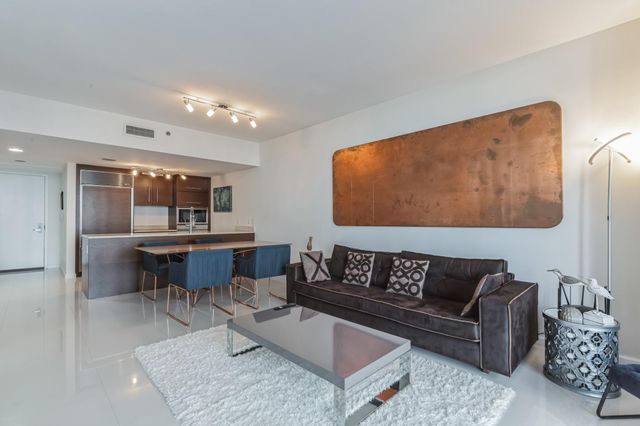 475 BRICKELL Avenue 512, Miami, FL 33131