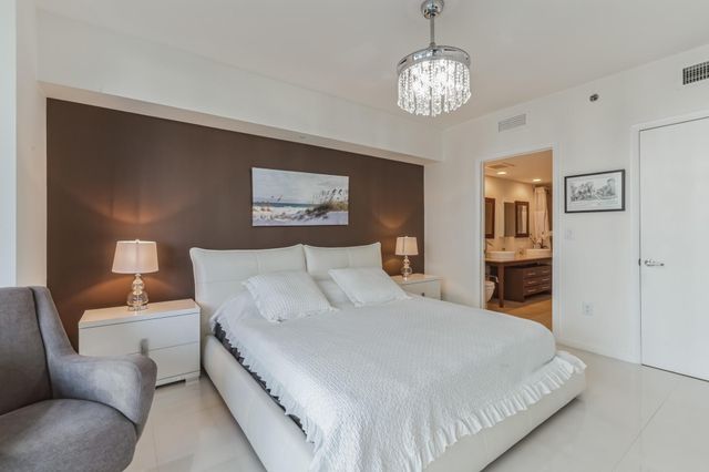 475 BRICKELL Avenue 512, Miami, FL 33131