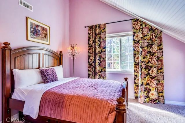 700 Booth Way, Big Bear City, CA 92314