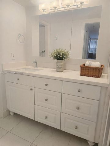 899 Jeffery St 2040, Boca Raton, FL 33487