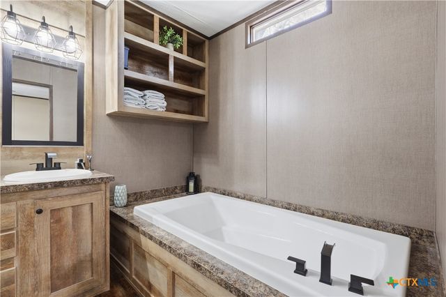 285 Brianna Court, Von Ormy, TX 78073