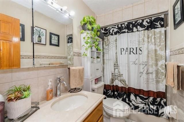 1012 Paterson Plank Road, North Bergen, NJ 07047