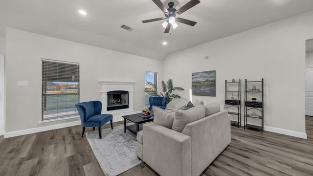 100 Falcons Eye Court, Weatherford, TX 76087