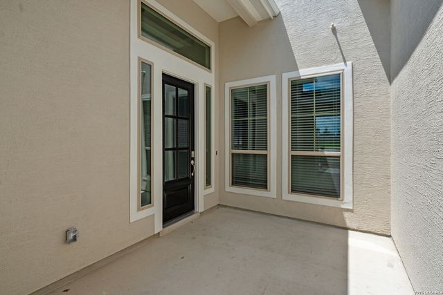 139 Kari Drive, Castroville, TX 78009