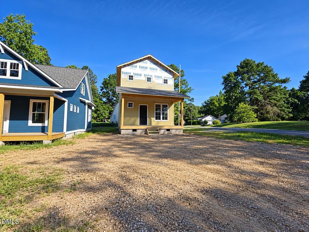 592 Hemlock Avenue, Durham, NC 27707