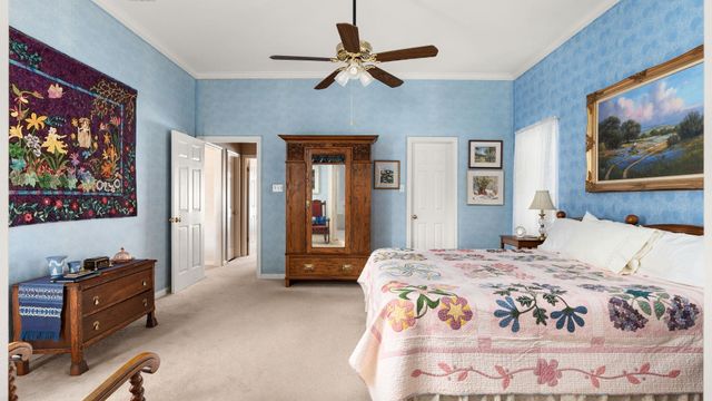 601 Hays Country Acres RD, Dripping Springs, TX 78620