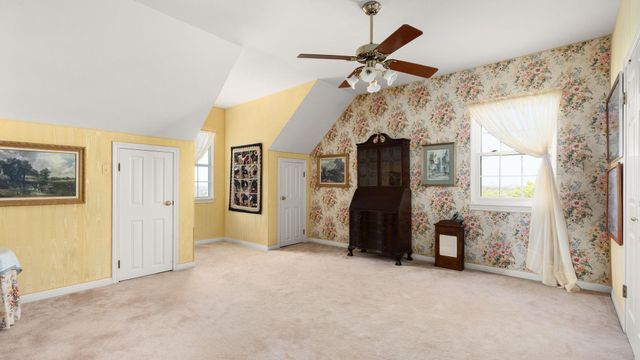 601 Hays Country Acres RD, Dripping Springs, TX 78620