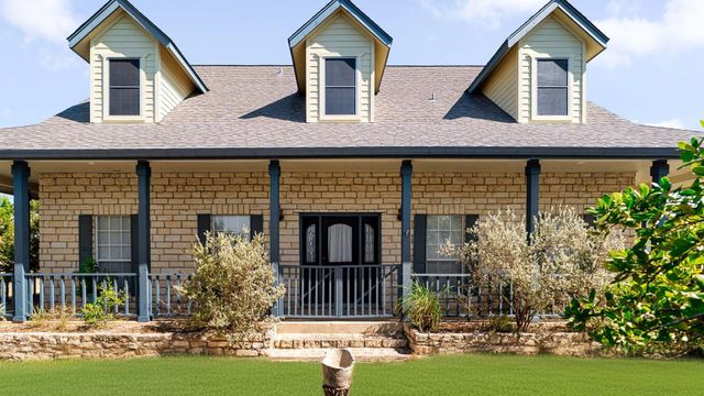 601 Hays Country Acres RD, Dripping Springs, TX 78620