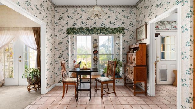 601 Hays Country Acres RD, Dripping Springs, TX 78620