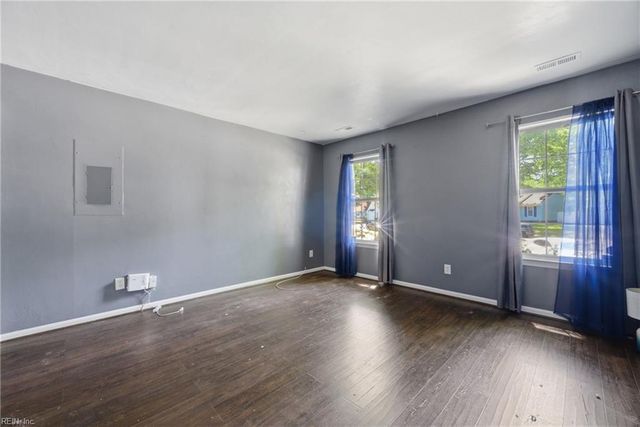 4406 Breezewood CT, Portsmouth, VA 23703
