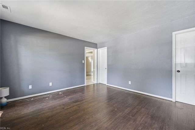 4406 Breezewood CT, Portsmouth, VA 23703