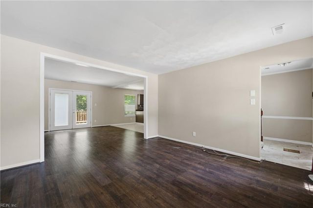 4406 Breezewood CT, Portsmouth, VA 23703