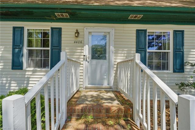4406 Breezewood CT, Portsmouth, VA 23703