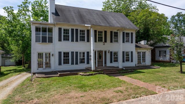 160 & 164 Arlington Street, Forest City, NC 28043