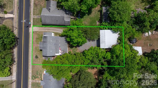 160 & 164 Arlington Street, Forest City, NC 28043