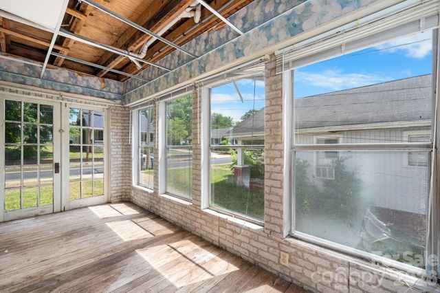 160 & 164 Arlington Street, Forest City, NC 28043
